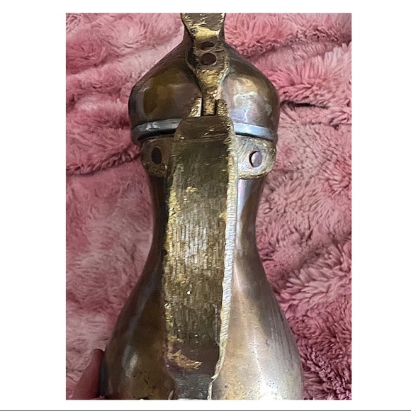 ANTIQUE ISLAMIC EWER - Picture 7 of 16